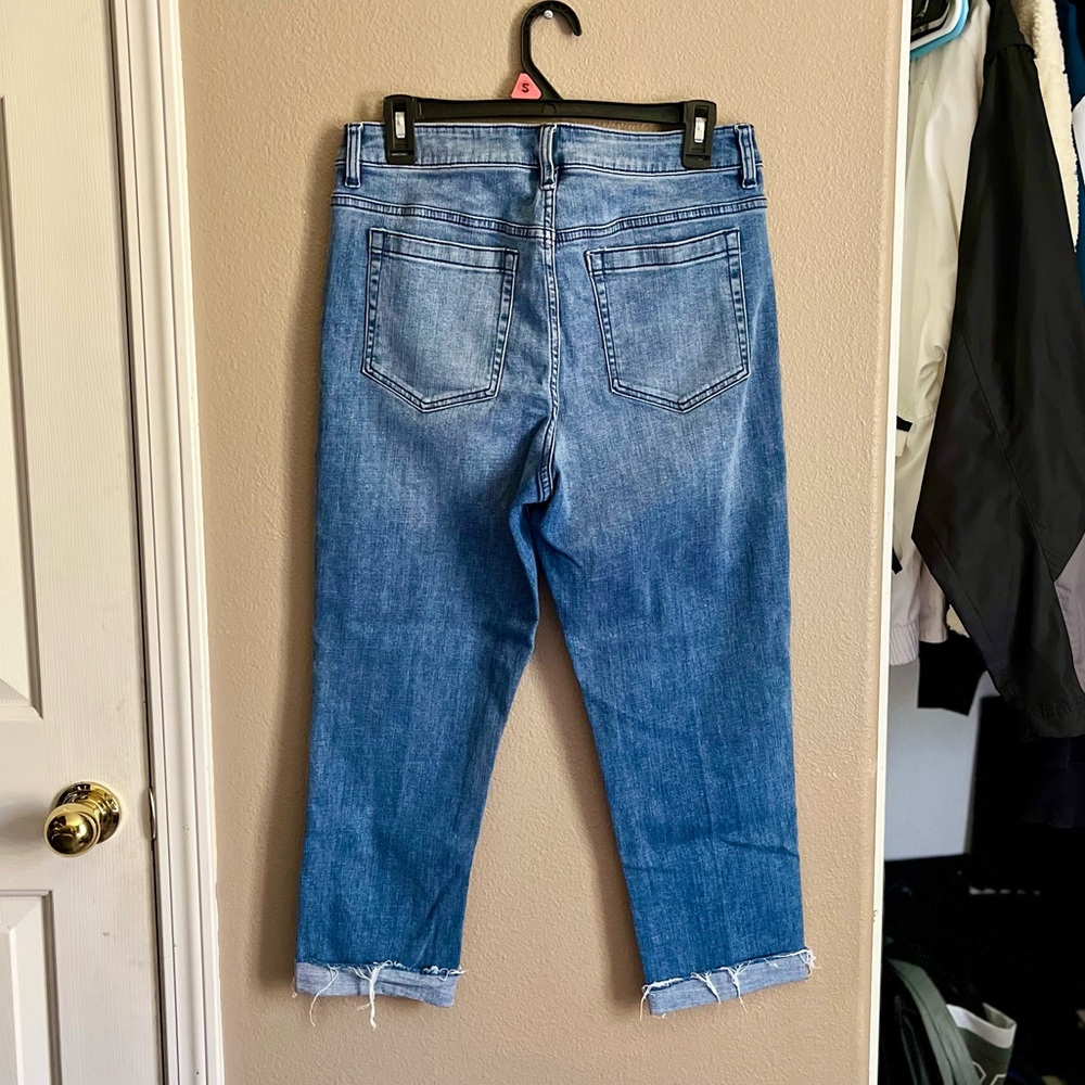 Vince Camuto Blue Ankle Cropped Jeans with Frayed Hem - Picture 7 of 8